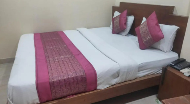 Hotel Royal Residency Dx