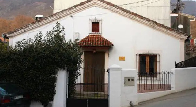 La Casa de la Abuela, Забронировать Отель Гранада Granada Province, рядом с Музей народных традиций и искусств Los Tiros de Granada