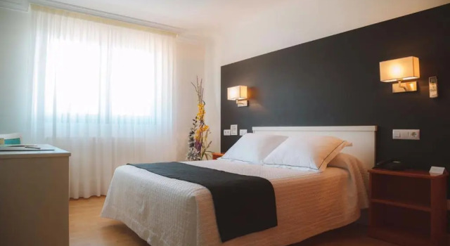Одноместный номер Standard Hotel Lombiña