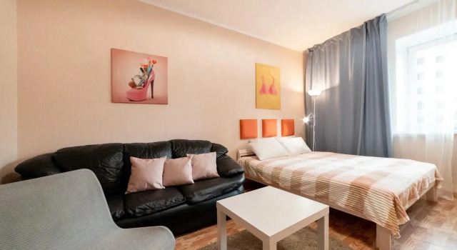 Apartments on 78th Volunteer Brigade Street, Reserva ahora Apartamento Hoteles en Krasnoyarsk con aparcamiento, Aparcamiento