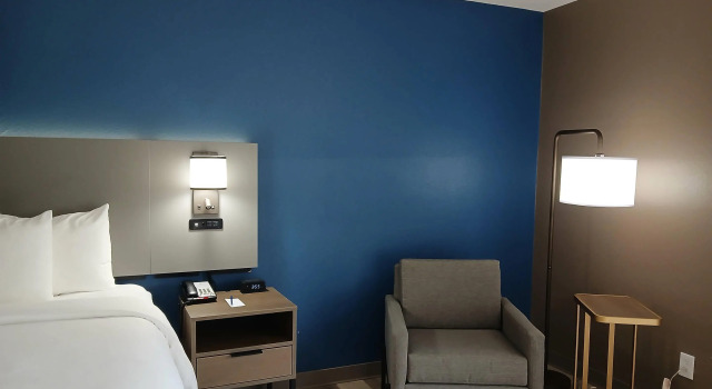 Двухместный номер Standard Comfort Inn near Downtown & Blue Ridge PKWY