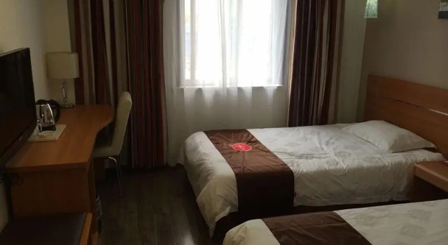 Thank Inn Plus Hotel Shanghai Chongming Stadium, Varaa Hotelli Shanghai Shanghai