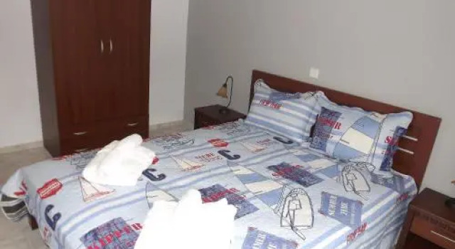 Istira, Rezervovat Hotel Hotely v Kalandra s parkováním, Parkování