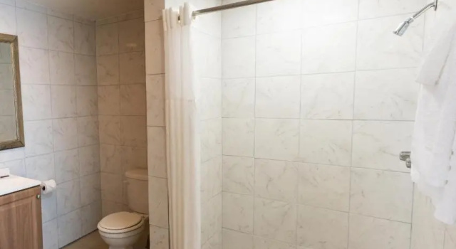 Четырёхместный номер Standard American Inn