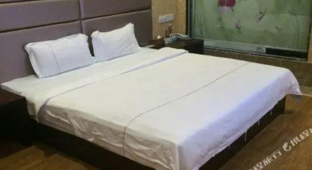Люкс Business Jin Hui Hotel