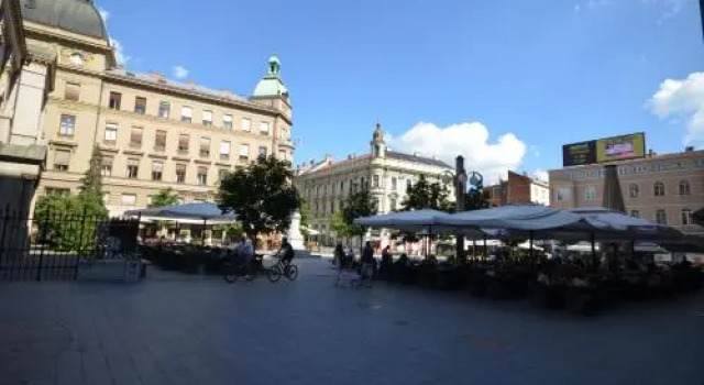 Downtown Luxury Apartment, Забронировать Апартаменты/квартира Отели Загреба с парковкой, рядом с Zagreb Stone Gate, Парковка