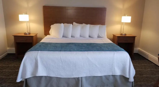 Номер Standard Hampton Village Inn