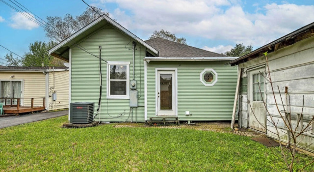 Pet-friendly Home w/ Yard: 3 Mi to Dtwn Houston!
