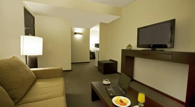 Полулюкс Fiesta Inn Express Tepic