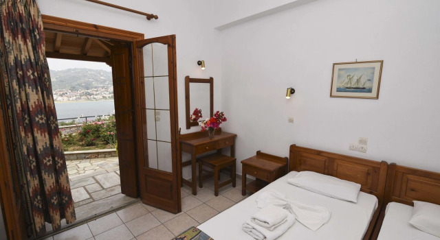 Evlalia Studios & Villas