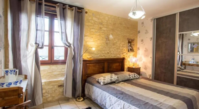 Maison familiale de caractère à Limeuil avec WiFi - FR-1-616-176, Забронировать Отель Лимёй Red Perigord