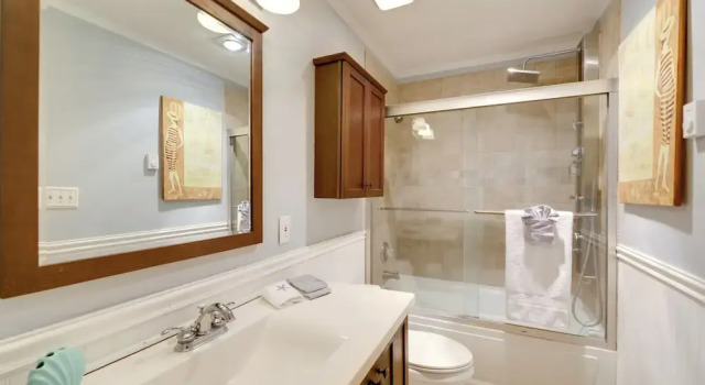 Апартаменты Beachfront Family Condo w/ Stunning Views!