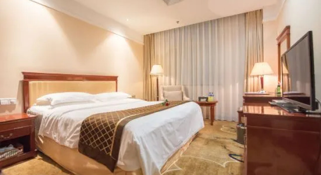 Люкс Deluxe Guobin Dongsheng Hotel
