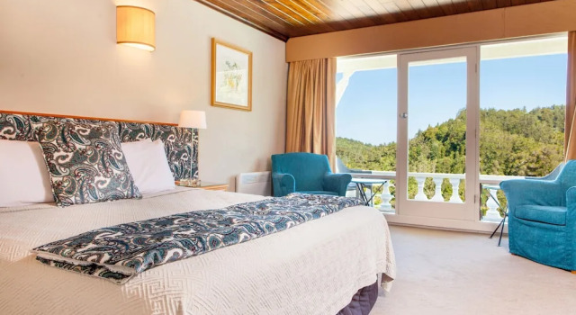 Номер Deluxe с балконом Waitakere Resort & Spa