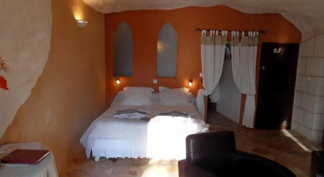 Camera Comfort Logis Hôtels Troglododo