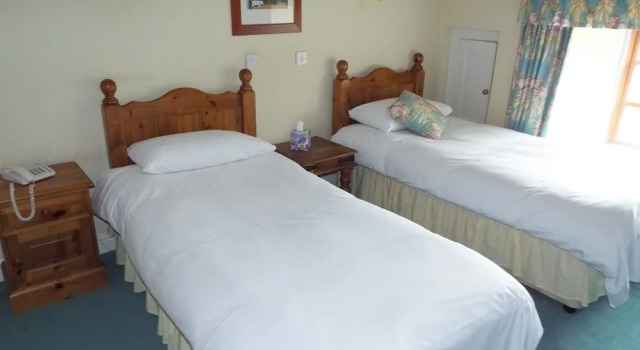 Roade House Hotel, Rezervasyon Otel Merseyside otoparklı oteller, Otopark