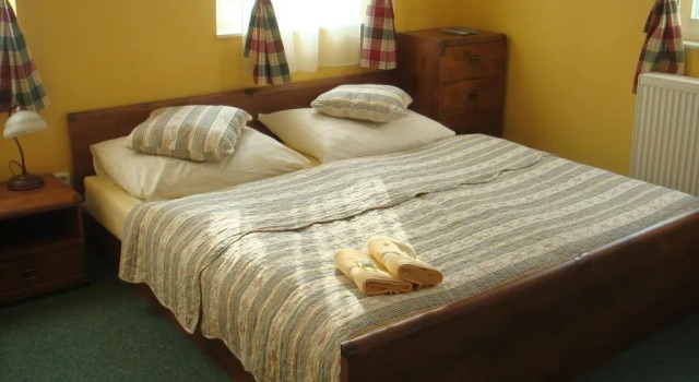Hotel Atlas, Забронировать Отель Отели Пец под Снежкой с парковкой, Парковка