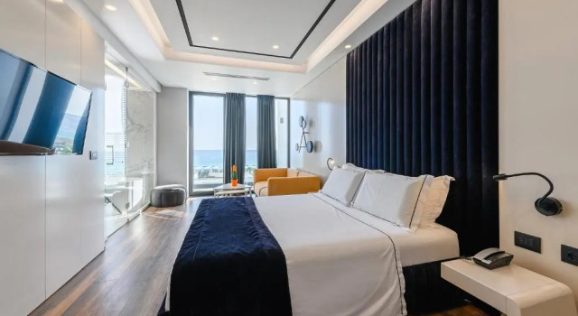 Полулюкс Miamar Luxury Hotel & Spa
