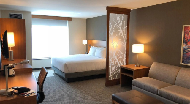 Hyatt Place St George/Convention Center, Забронировать Отель Сент-Джордж Национальный парк Зайон