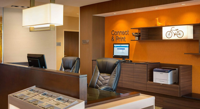 Fairfield Inn & Suites Dallas West/i-30