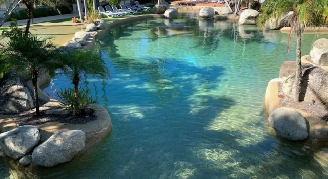 Вилла с 3 комнатами с балконом и с видом на бассейн Reef Resort Villas Port Douglas