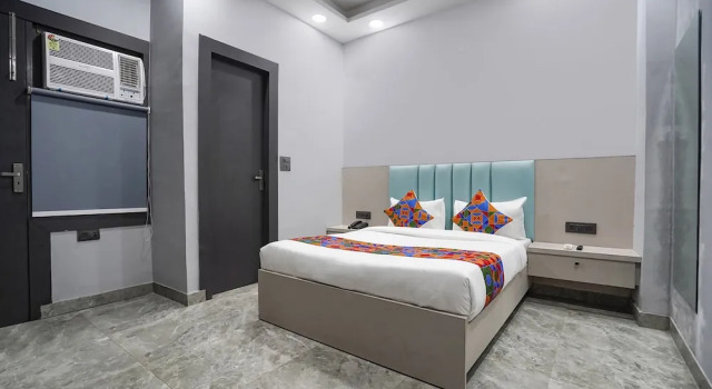 Номер Premium FabHotel The Royal - Nr Guru Govind Singh University