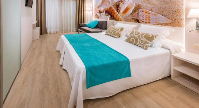 Четырёхместный номер Standard с видом на город Sumus Hotel Stella and Spa 4S Adults Recommended