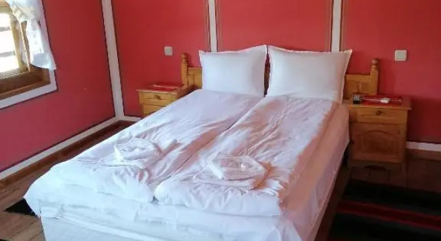 Трёхместный номер Standard с красивым видом из окна Trayanova Guest House