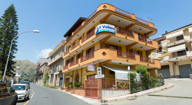 Il Veliero da Carmen, Book Hotel Pagliara Sicilien