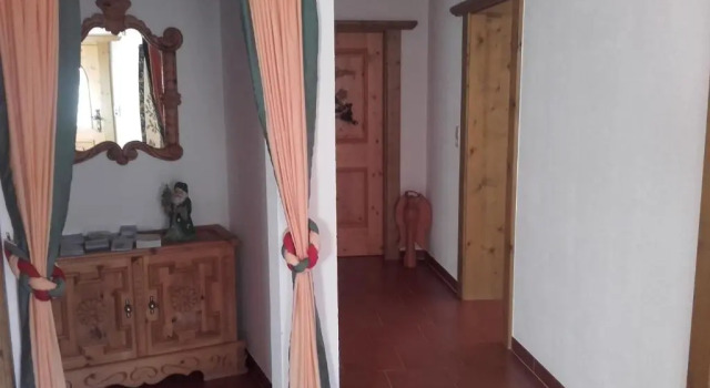 Appartement Ferienglück, Rezerwuj Hotel Hotele w Tyrol z parkingiem, Parking