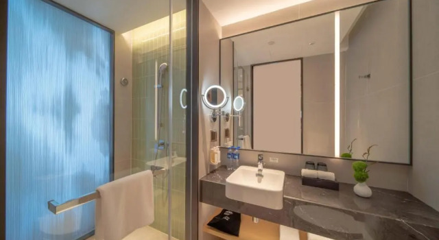 Двухместный номер Premium с видом на море Holiday Inn Qinhuangdao Haigang