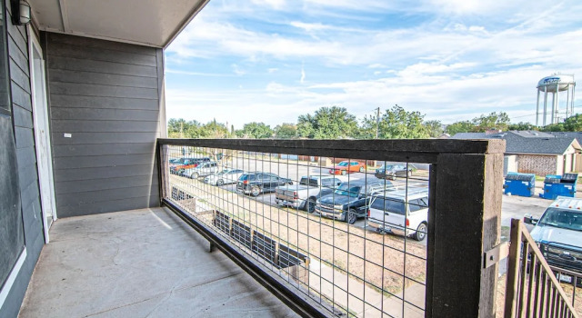 Apartment Midland Condo With Pool