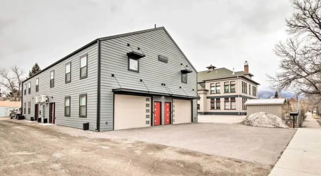 Апартаменты Contemporary-boho Loft in Downtown Livingston!