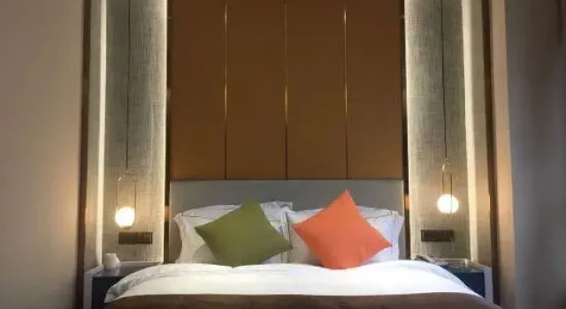 Люкс Deluxe Mianzhu Ruizhaokaqiyi Boutique Hotel