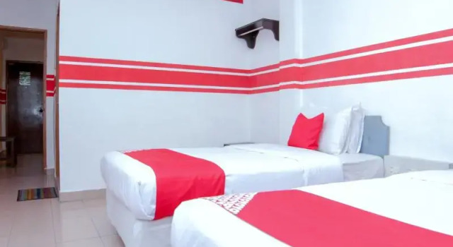 Номер Premium OYO 1173 Mandyrin Hotel