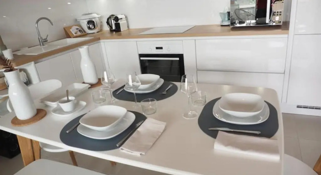Апартаменты La Londe La Mer : appartement proche plages & vue superbe sur les îles d'or