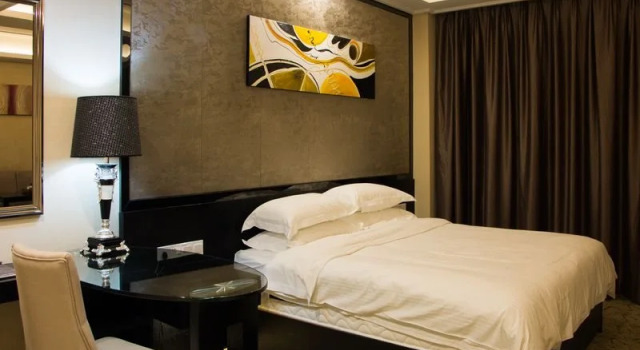 Green Tree Inn Zhuhai Jida Hotel