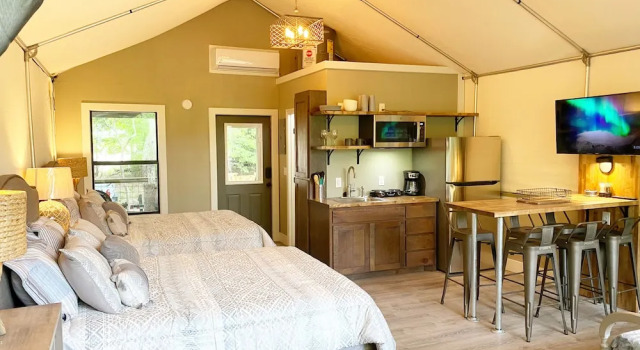 3 Son's Geronimo - Birdhouse Cabin, Prenota Casa vacanze Seguin Greater San Antonio