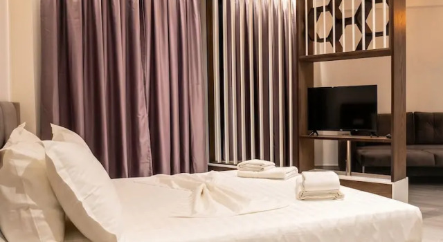 Люкс Deluxe The Honeycomb Boutique Hotel