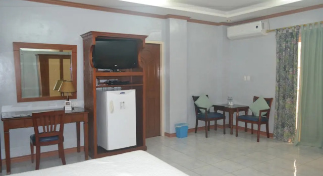 Номер Grand с балконом Pacific Breeze Hotel and Resort