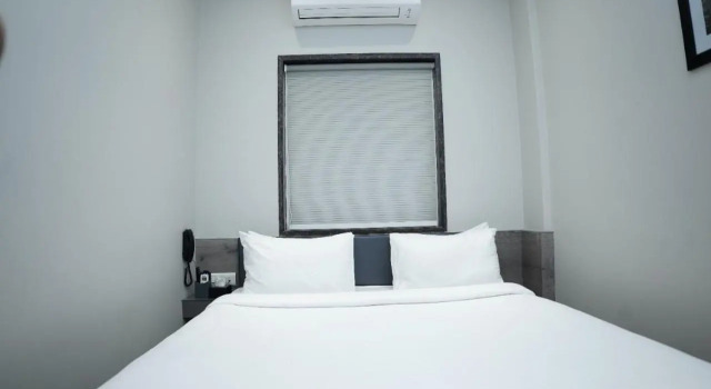 Express11 Hotel