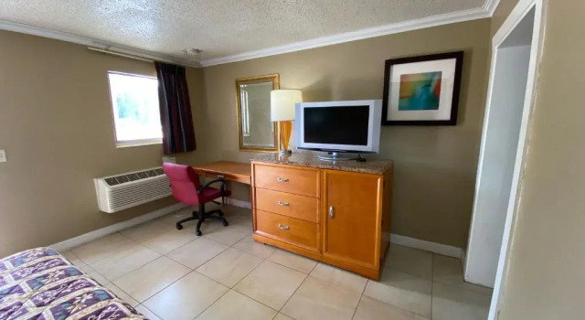 Номер Standard Economy Inn