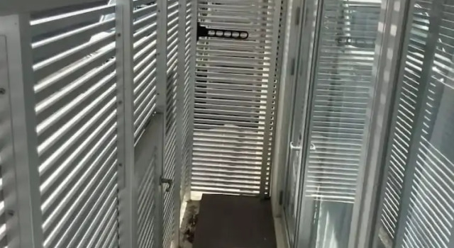 Люкс Deluxe с балконом New Normal Condo in KENCHOMINAMIGUCHI ニューノーマルコンドイン県庁南口