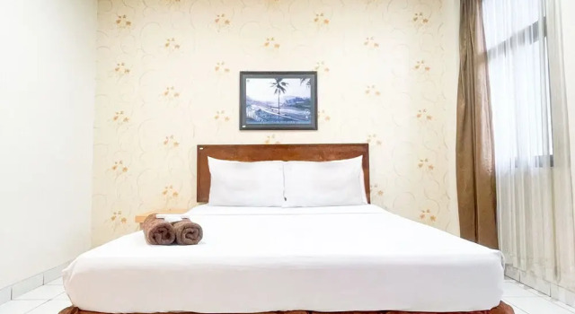 Camera Standard Hotel Posters