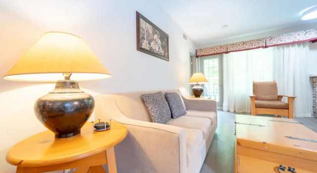 Апартаменты Horseshoe Valley Suites - The Evergreen