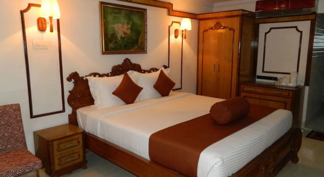 Hotel Thames International, Забронировать Отель Отели Калькутты 3 звезды, 3*
