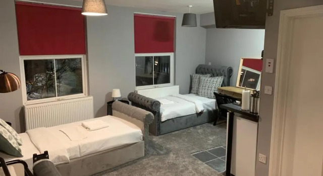 Spacious, Bright Twin Studio Apartment (can sleep up to 4), Забронировать Апартаменты/квартира Ислингтон Лондон, рядом с St Pancras Hospital
