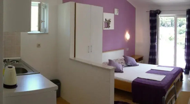 Studio Andric, Varaa Hotelli Hotellit Split-Dalmatia pysäköinnillä, Pysäköinti