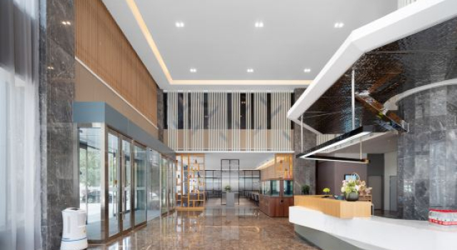Homeinn Selected Hotel (Korla Jiaotong West Road People's Square), Rezerwuj Hotel Hotele w Korla z parkingiem, Parking