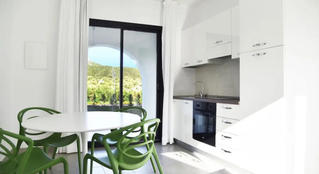 Двухместные апартаменты с видом на окрестности Green Residence Olbia